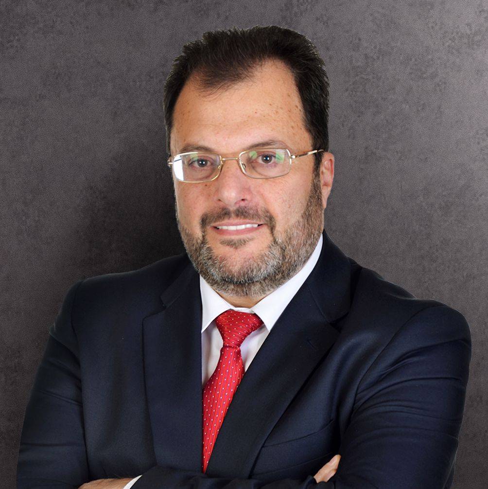 "لولا عبود والبيطار لكان التحقيق بانفجار المرفأ ذهب طي النسيان"
القاضي العنيسي لـ "الديار": العدالة تعيد لبنان ولا مفرّ من القرار الظني