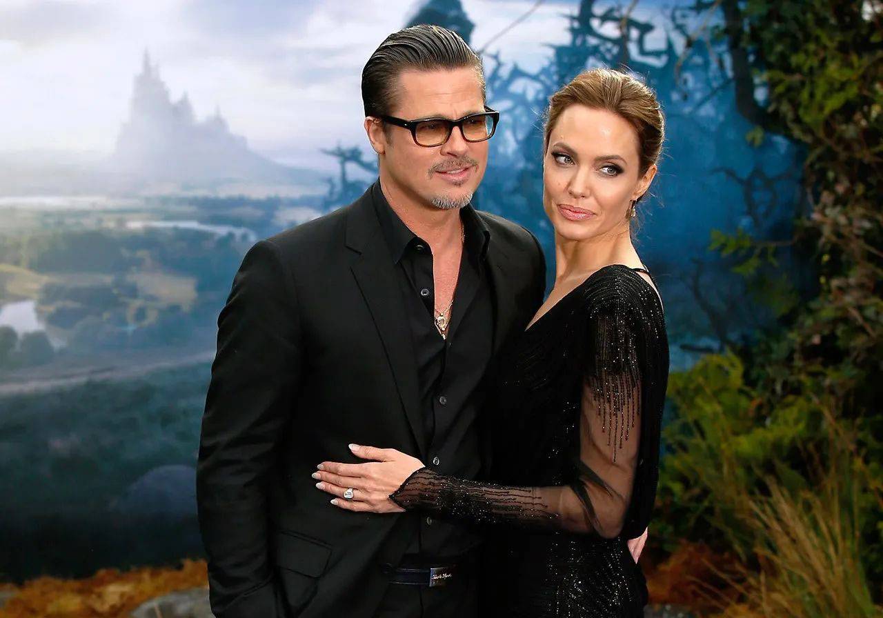 أنجلينا جولي توجّه اتّهامًا كبيرًا لبراد بيت وسط معركتهما القانونيّة