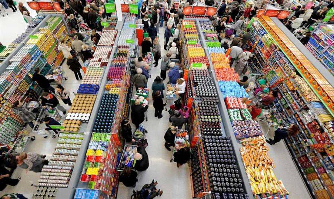 بعد أن بلغت نسبة الفقر في لبنان 80%... شريحة واسعة تسعى لتأمين الحاجات الأساسيّة هل بات التخزين وسيلة لتجنب ارتفاع الأسعار أو النقص في المستقبل؟
هكذا يمكنكم اختيار المواد الغذائيّة ذات العمر
التخزيني الطويل... وهذه هي طرق الادخار السليمة!