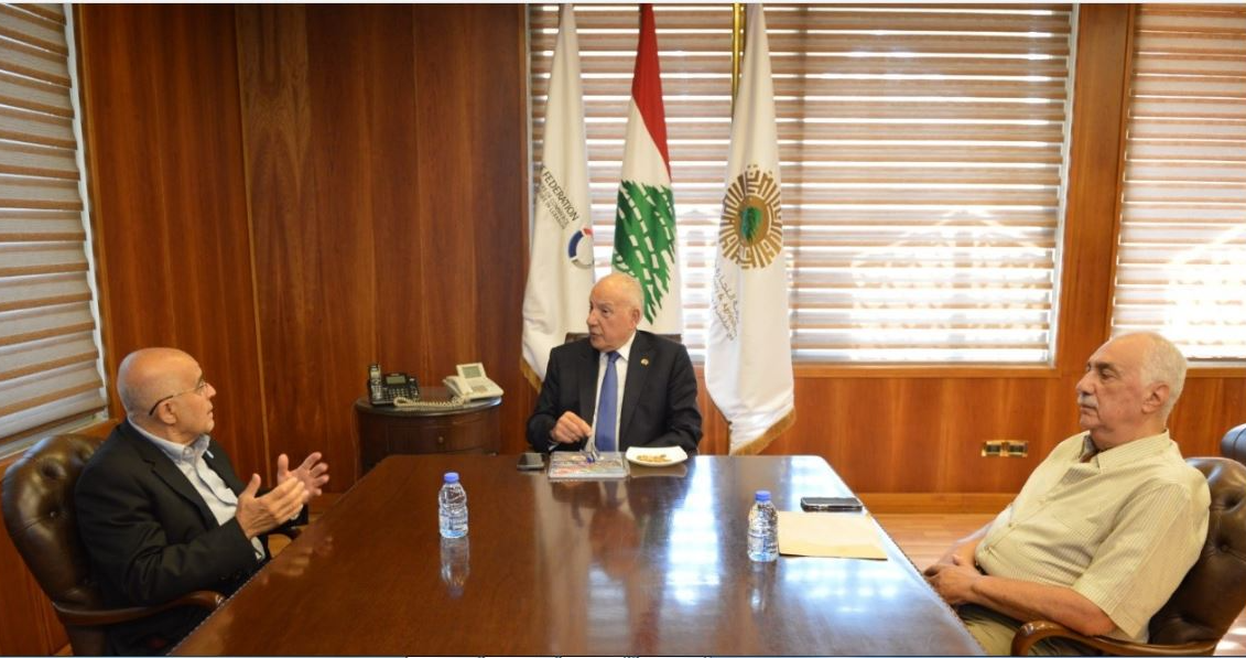 تعاون مشترك بين بلدية طرابلس وغرفة
التجارة لتنظيف مجرى نهر أبو علي