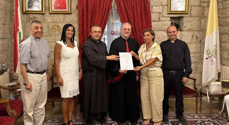 حفل تسلّم وتسليم في إقليم كاريتاس جبيل
الأب عبود: أنتم مسؤولون عن كلّ الفقراء