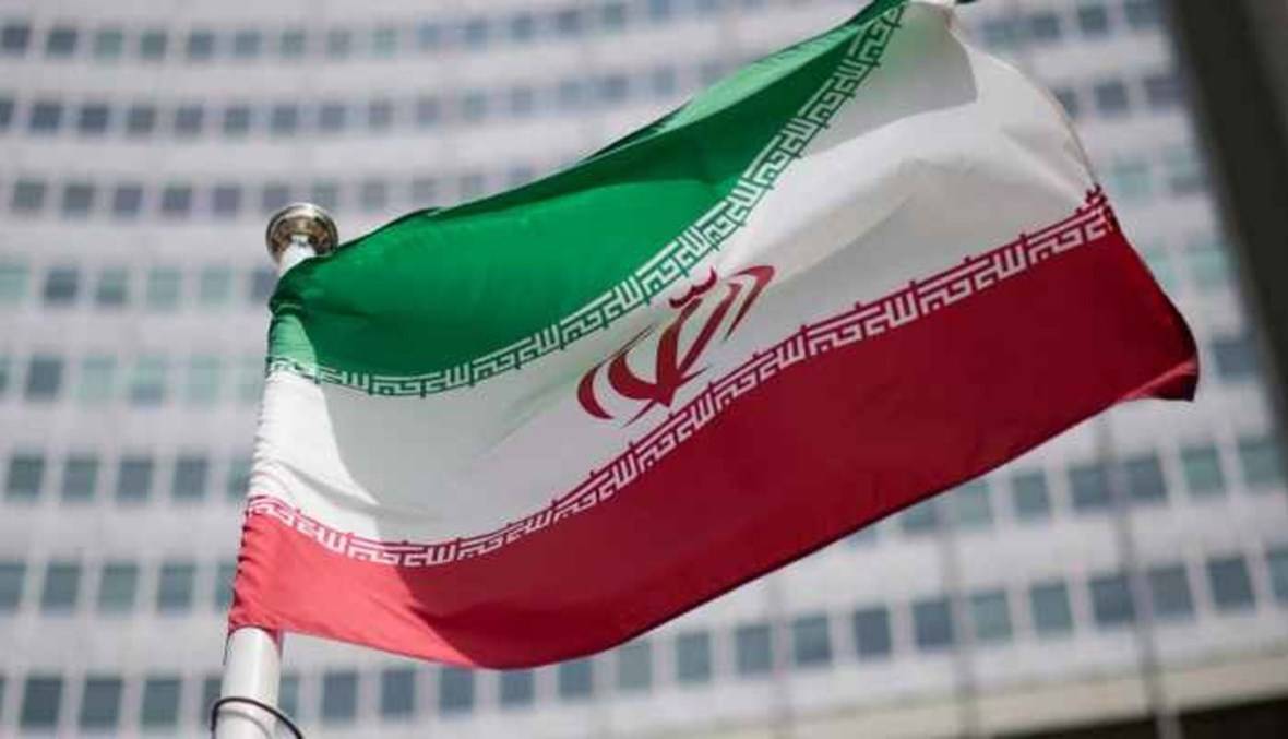 رجاء أيّها الإيرانيّون...