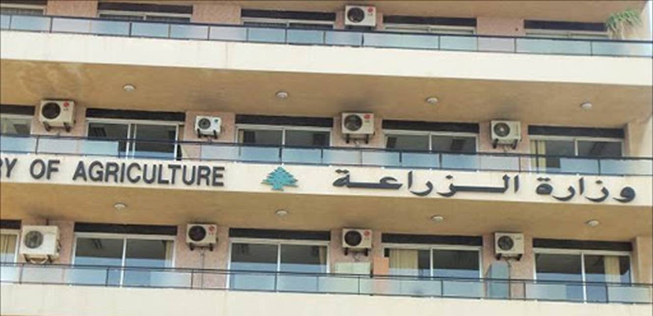 توقيف أشخاص في اللبوة وحربتا يهربون الحليب من سوريا الى لبنان