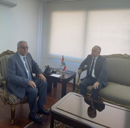 عرض مع ميقاتي الإتصالات الديبلوماسيّة
بوحبيب استقبل سفير الجزائر وقدّر
مُبادرة تبون النفطيّة لقطاع الكهرباء