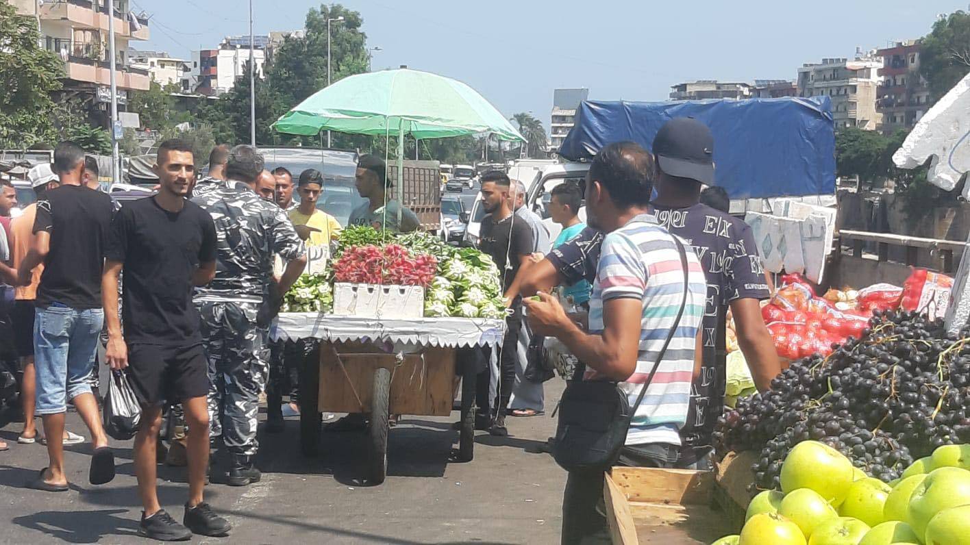 إزالة ومُصادرة البسطات عند جسر
أبو علي في طرابلس... والجيش يتدخّل