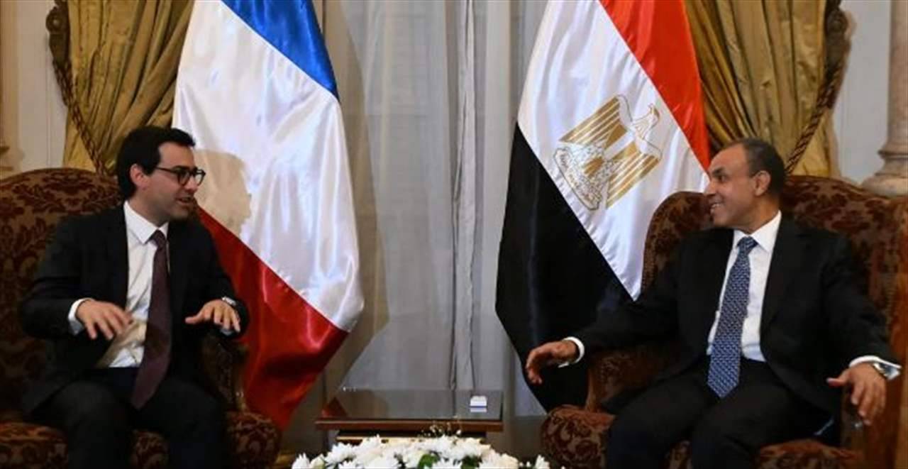 وزير الخارجية المصري خلال لقائه نظيره الفرنسي: نبذل جهودا خارقة من أجل منع انفلات الأمور إلى دائرة جهنمية