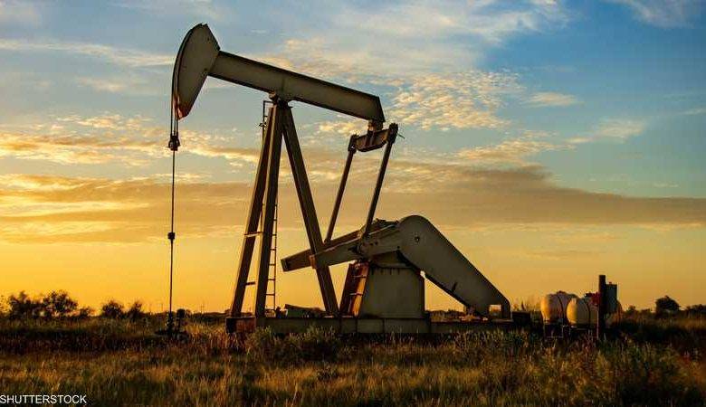 ارتفاع سعر النفط الخام