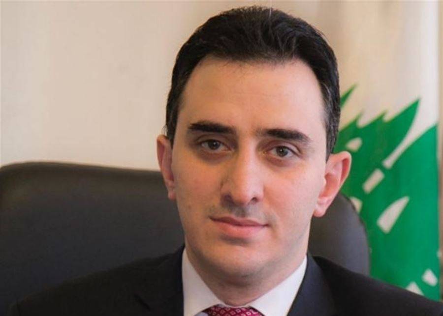 "لا قواعد اشتباك والعدو يبحث عن وسيلة لمواصلة حربه"
الحاج لـ "الديار": حراكنا كمعارضة مُستمرّ 
لانتخاب رئيس للجمهوريّة يُمثل الغالبيّة