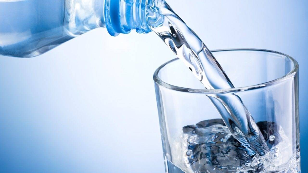 كيف يساعدكَ الماء على تحقيق رشاقتكَ؟