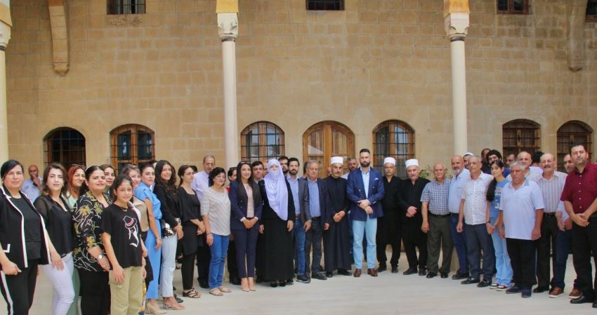 تيمور جنبلاط عرض مع وفود
أهليّة ومناطقيّة قضايا مطلبيّة عامة
