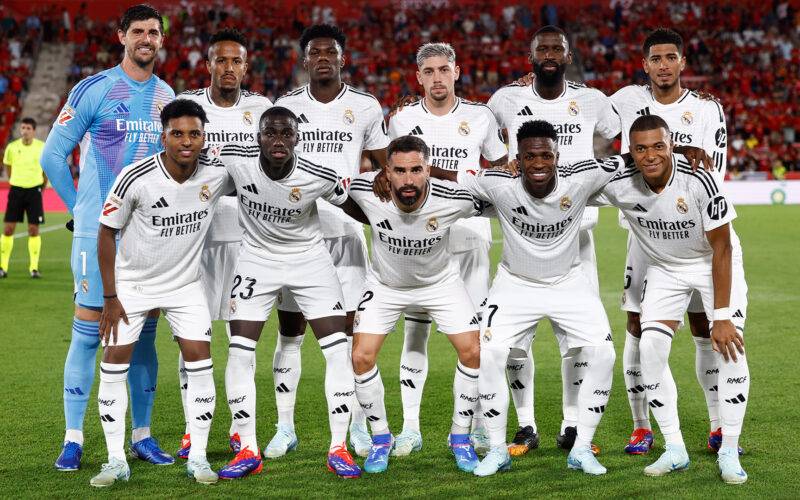 الملعب المائل يهدد بتحويل حلم ريال مدريد إلى كابوس