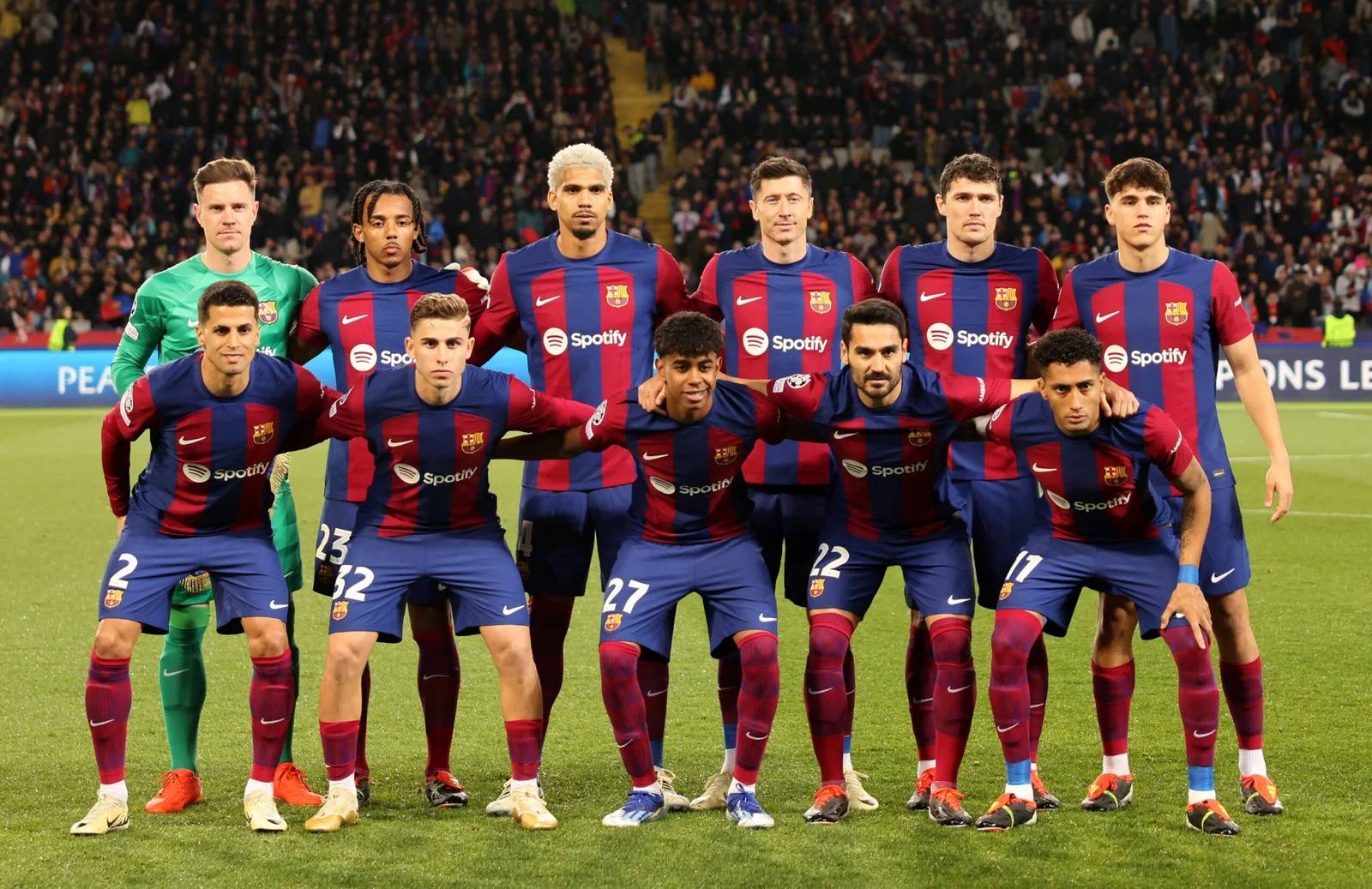 برشلونة يسعى لمواصلة بدايته الجيدة
وريال مدريد يبحث عن استعادة توازنه