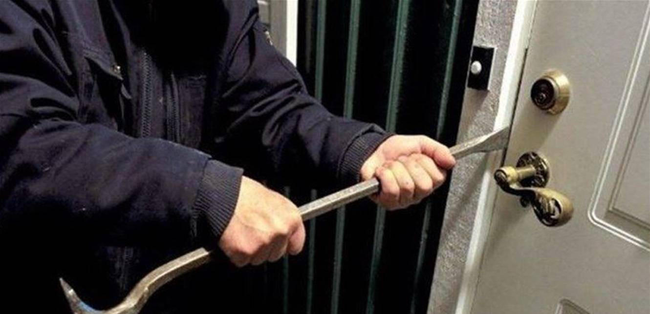 استدعاء ممثلة شهيرة لسماع أقوالها بخصوص سرقة شقتها