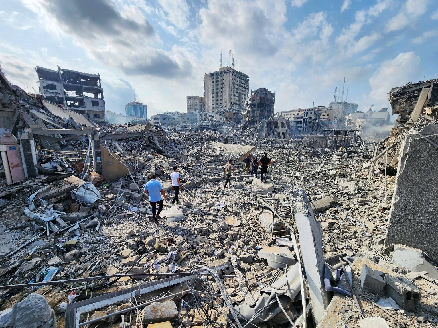 4 مجازر إسرائيلية في غزة والمقاومة تستهدف الاحتلال بتل السلطان
واشنطن ترفض احتلالا طويل الأمد لغزة ونتنياهو متهم بـ»تفجير» المحادثات