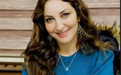 الكاتبة السماعين: من الطبيعي ان نرى إمرأة في منصب قيادي