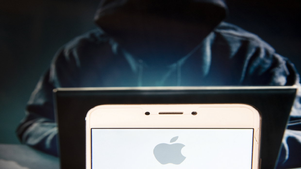 استغلال تطبيقات مايكروسوفت للتجسس على مستخدمي آبل