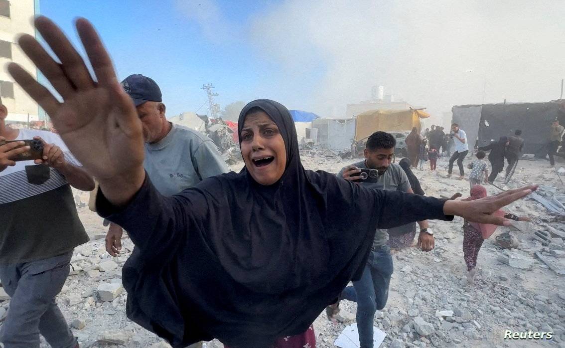 الاحتلال يرتكب مجزرتين جديدتين ويواصل استهداف النازحين في غزة