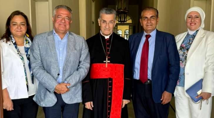 جالا في محميّة حرج إهدن وزرعا 4 أرزات
نقيبا المحامين في بيروت والشمال زارا
الديمان ونوّها بمواقف الراعي الوطنيّة