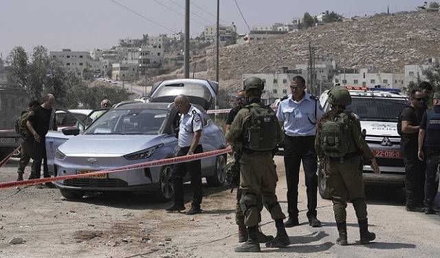 توعّدت "إسرائيل" بالمزيد... فصائل فلسطينية عن عملية الخليل: هي ردٌ طبيعي على جرائم  الاحتلال