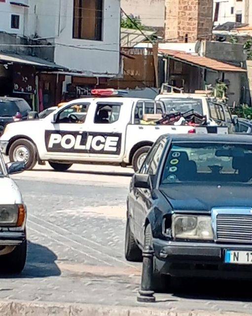 شرطة بلديّة طرابلس صادرت
عربات وبسطات عند جسر أبو علي