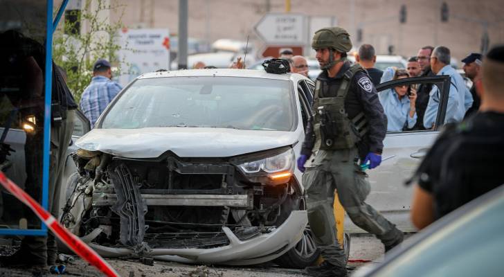 استنفار "إسرائيلي" بعد عملية إطلاق نار على مركبة قرب الخليل... وجيش الاحتلال يدفع بتعزيزات للمنطقة
