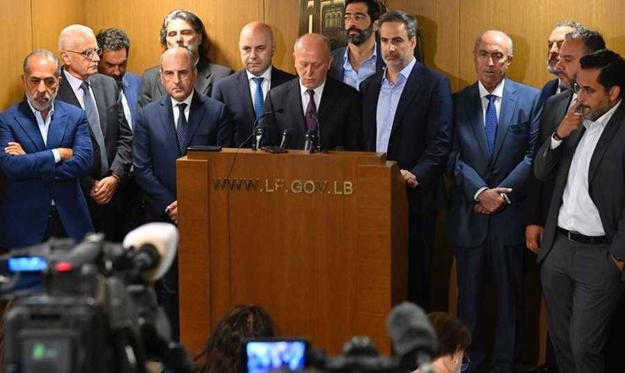 نواب قوى المعارضة: نؤكد ضرورة حضورنا
الى المجلس النيابي لعقد جلسة مفتوحة لانتخاب رئيس