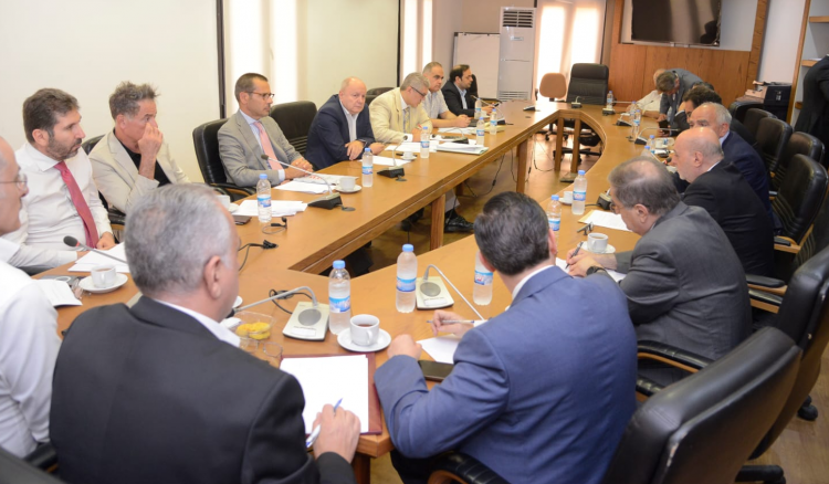 عبد الله ترأس جلستين لفرعيّة اللجان المشتركة ولجنة الصحّة:
بحثنا في اقتراح التغطية الصحيّة الشاملة وتسوية تعويضات نهاية الخدمة