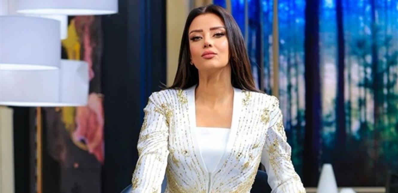بسبب قصة هذه السيدة.. هل يتوقف برنامج رضوى الشربيني؟