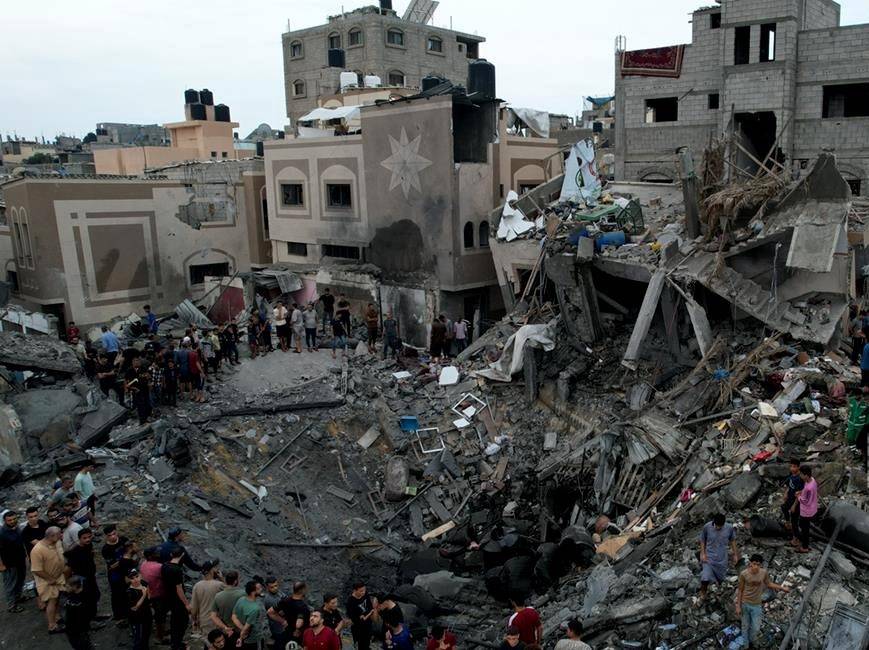 42 شهيدا و107 جرحى ... الإحتلال يرتكب 3 مجازر في قطاع غزة