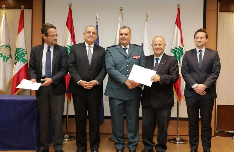 حفل تخريج طلاب "ديبلوم دراسات الهجرة"
البيسري للمتخرّجين: كلّنا ثقة بكم
دكاش: تحملون أداة قويّة لمواجهة التحدّيات