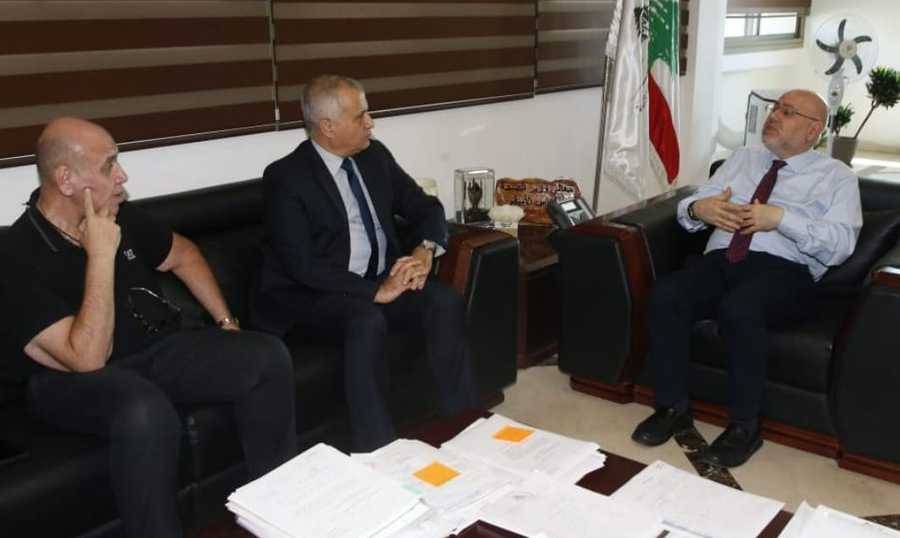 شؤون طبيّة بين الأبيض وطرابلسي