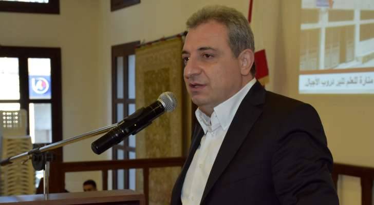 أبو فاعور: التعليم الرسمي مسؤوليّة الدولة
وسنسعى لنحصل على الأموال المطلوبة للتّعليم