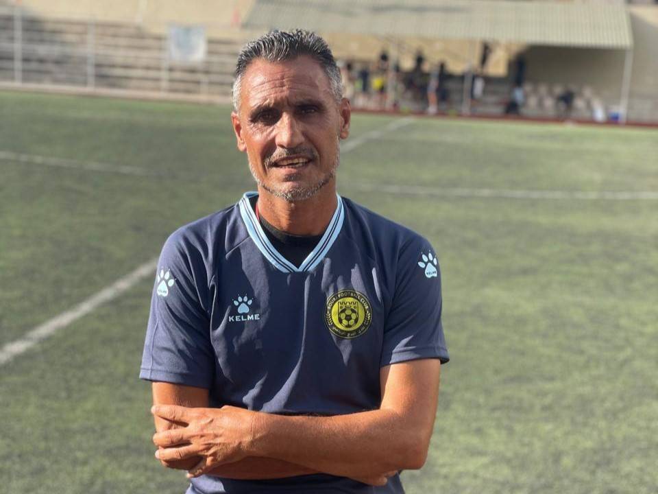 محمد مرتضى لـ "الديار": لا خوف على البرج
وأطلب تأمين ملاعب "عشبية" لأنها تطور مهارات اللاعب