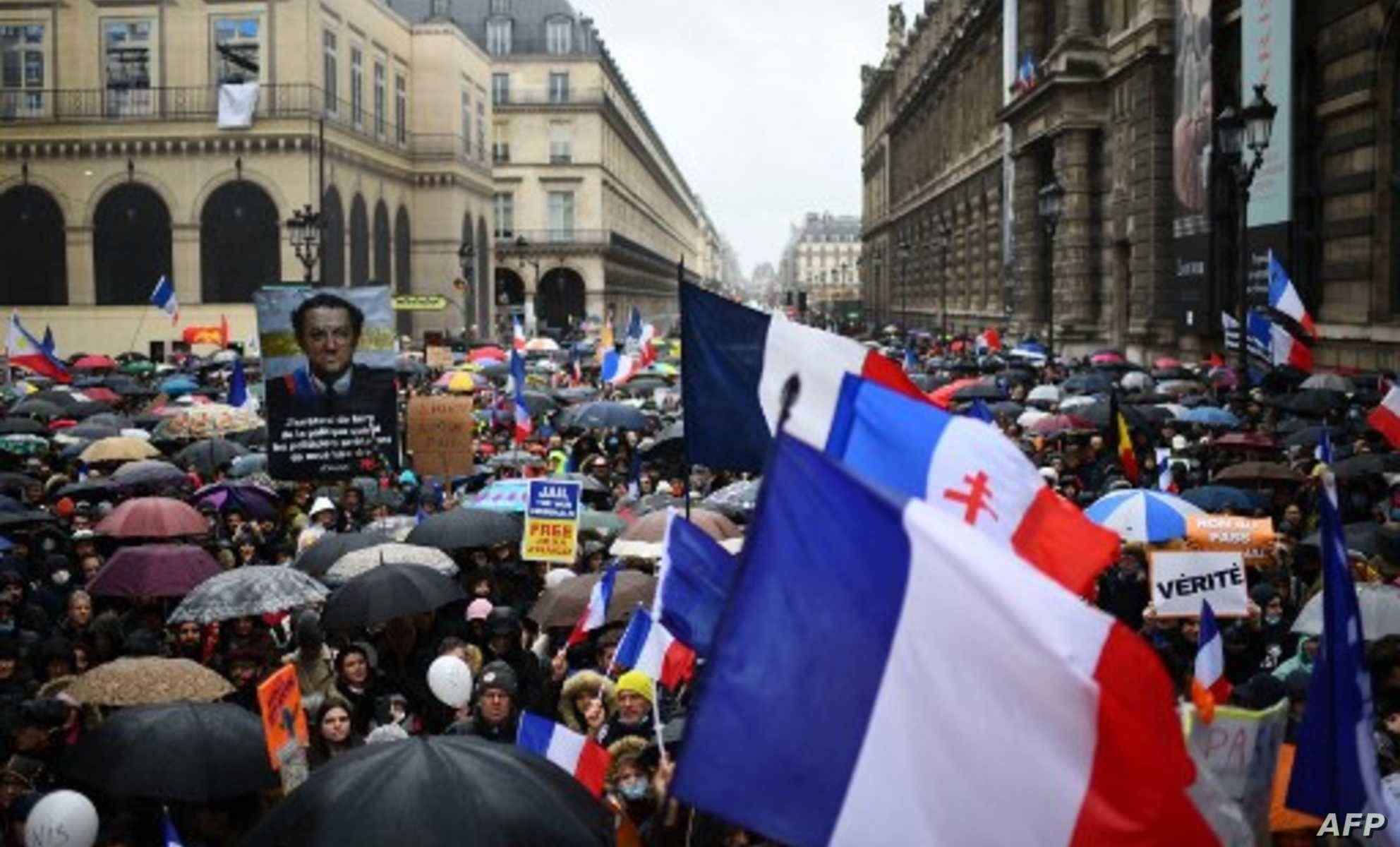 الآلاف في شوارع فرنسا احتجاجاً على تعيين بارنييه رئيساً للوزراء