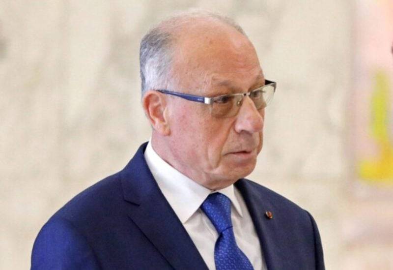 وزير الدفاع يشدّد على حق العسكريين برواتب تؤمن لهم نسبة لائقة من حقوقهم