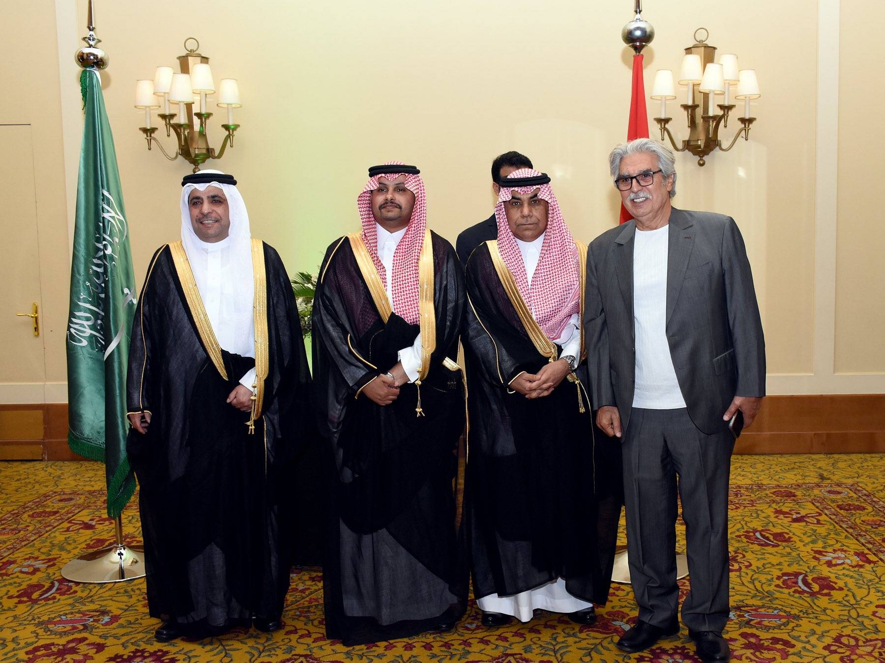 بعد عودة العلاقات الدبلوماسية بينهما... السعودية تفتتح رسمياً سفارتها في سوريا