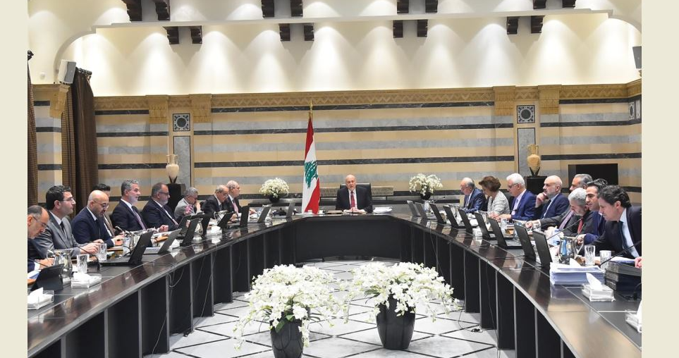 مجلس الوزراء دان العدوان الإسرائيلي:
خرق خطير للسيادة اللبنانيّة وإجرام موصوف بكلّ المقاييس