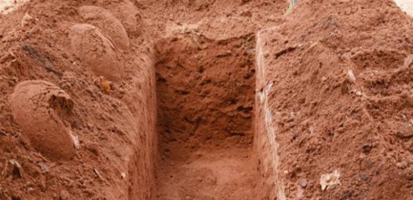 القت زوجها بالقبر.. استدرجته للزواج وحصلت على ثروته وهذا كان مصيرها!