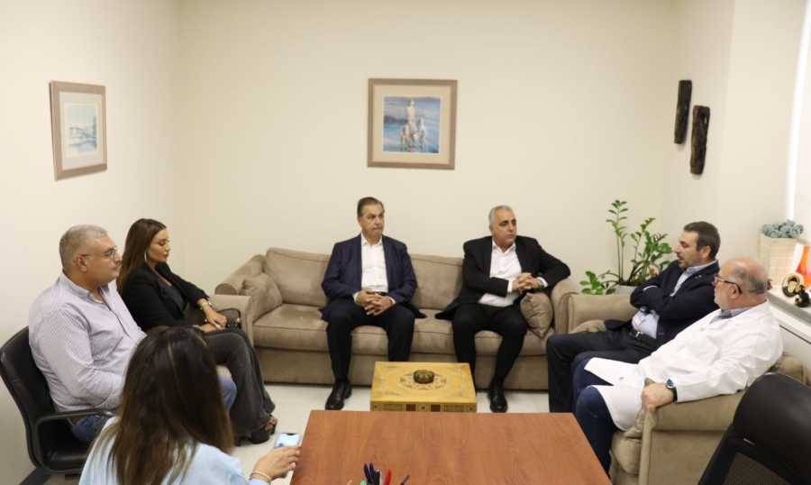كركي متفقدا الجرحى: نؤكد على استعداد الضمان لتقديم ما يلزم لمساعدة المستشفيات