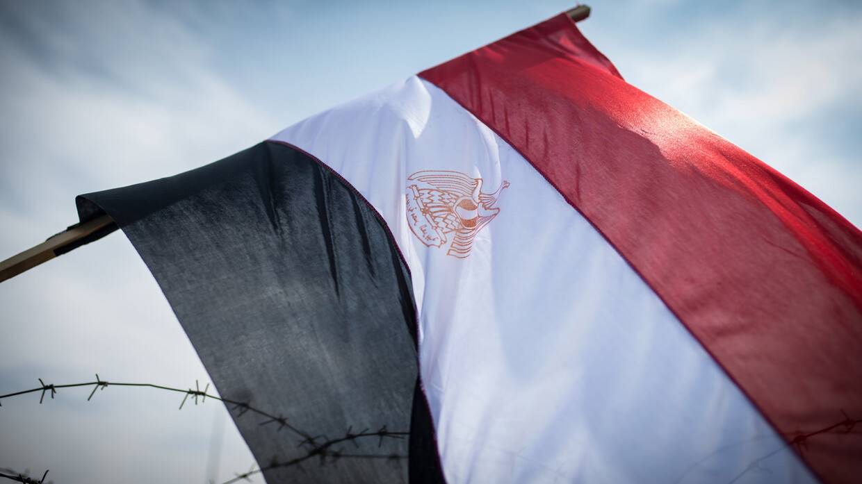 فنان مصري مشهور يستغيث