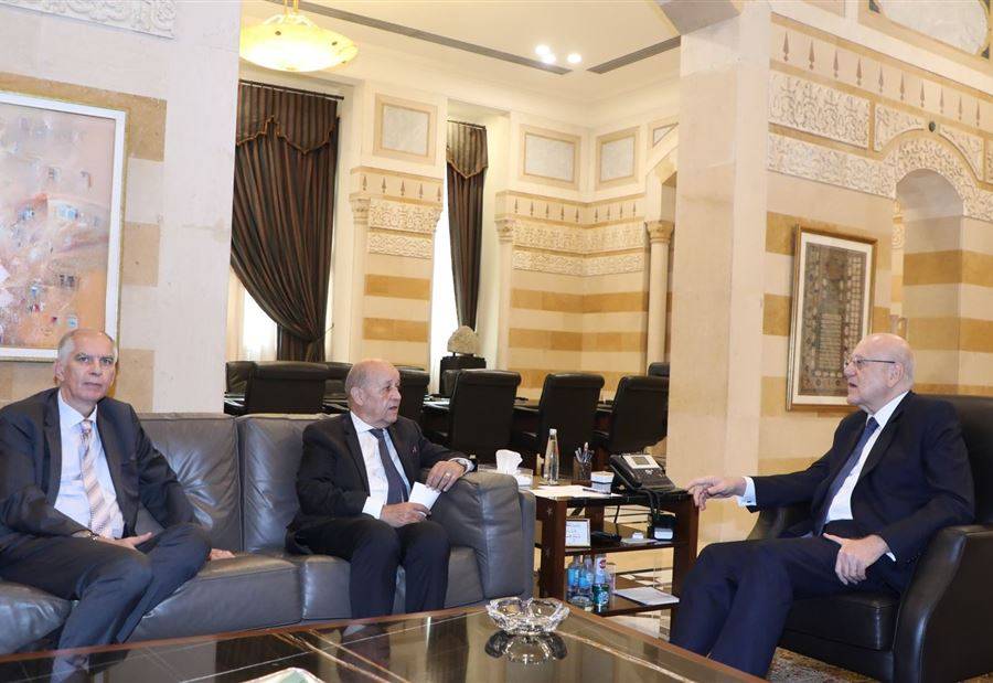 لودريان لميقاتي: نقف الى جانبكم في كل الظروف