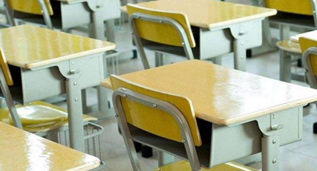 تمديد إقفال المدارس
والحضانات حتى نهاية الأسبوع