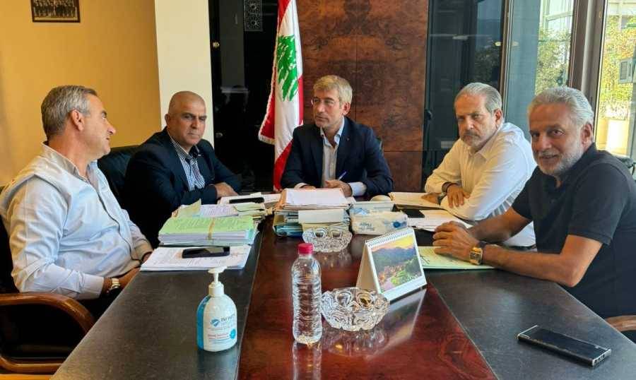 فيّاض: مخزون المشتقات النفطية
متوفّر على المدى المتوسط