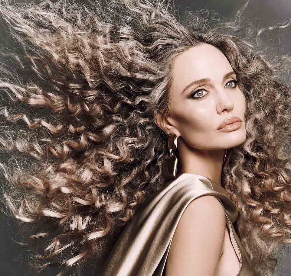 أنجلينا جولي مذهلة على غلاف مجلّة شهيرة في الذّكرى الثّامنة لطلاقها من براد بيت