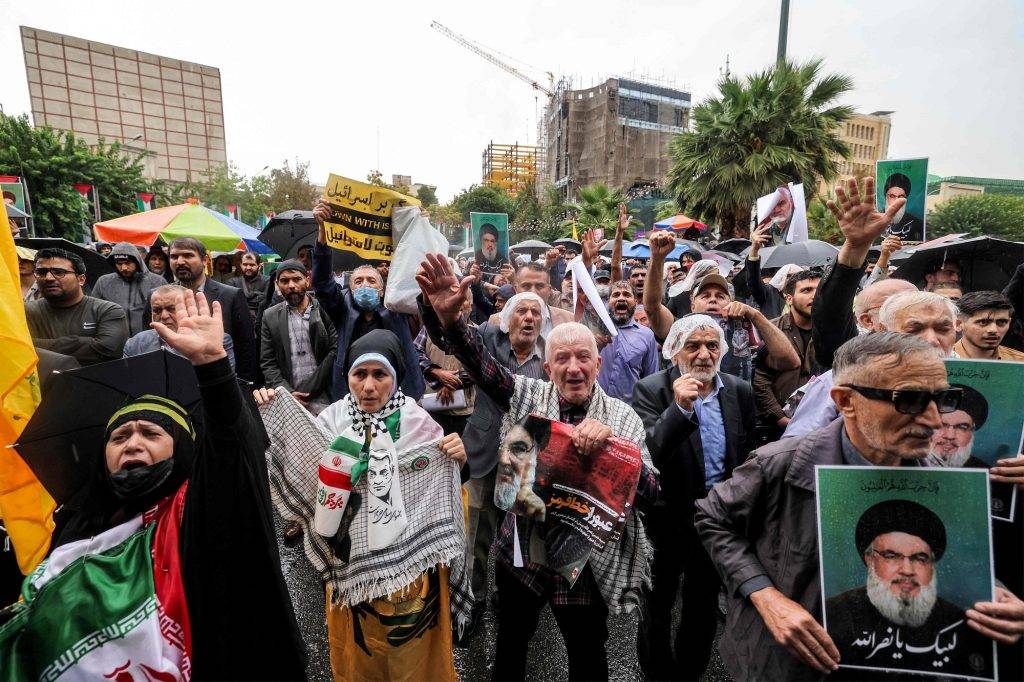 تظاهرات في دول عربيّة وإسلاميّة وغربيّة تَدين اغتيال الشهيد السيد حسن نصرالله