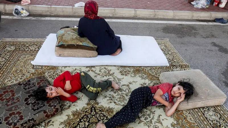 شتاء على صفيح ساخن... ومأساة تلوح بالأفق