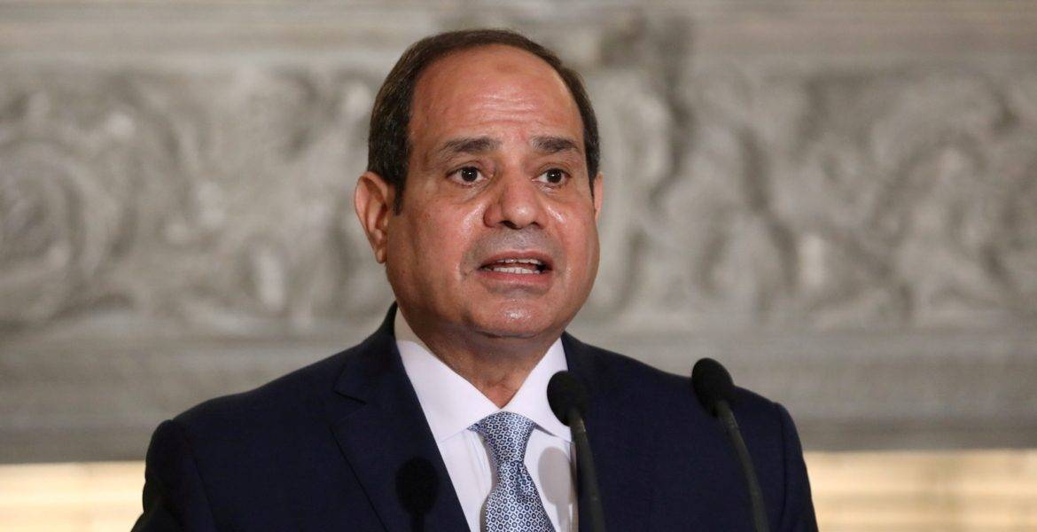 السيسي يستعرض المخاطر الحدودية لمصر