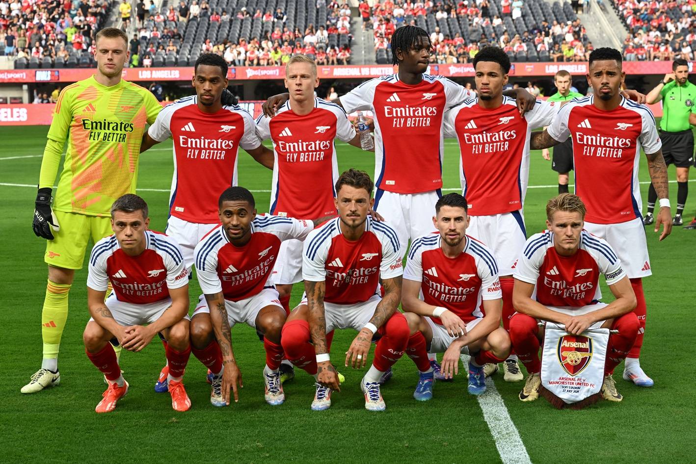 دوري أبطال أوروبا... أرسنال يستضيف سان جيرمان وميلان ضيفاً على باير ليفركوزن اليوم