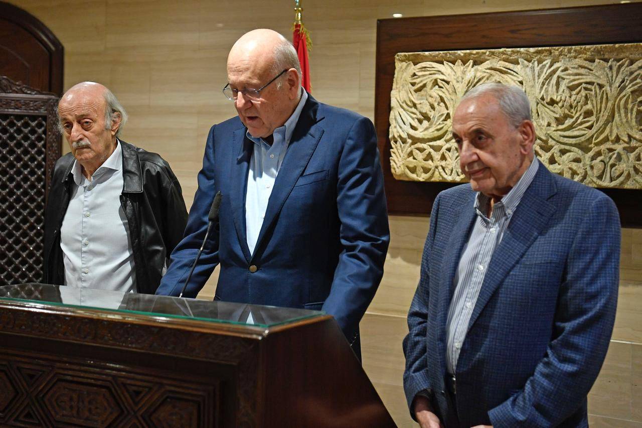 "مُبادرة الثلاثي"من شجّع عليها... وهل تكون مثل سابقاتها؟
بري فك ارتباط الحوار بالانتخاب... ولم يُعلن موقفاً من ترشيح فرنجية