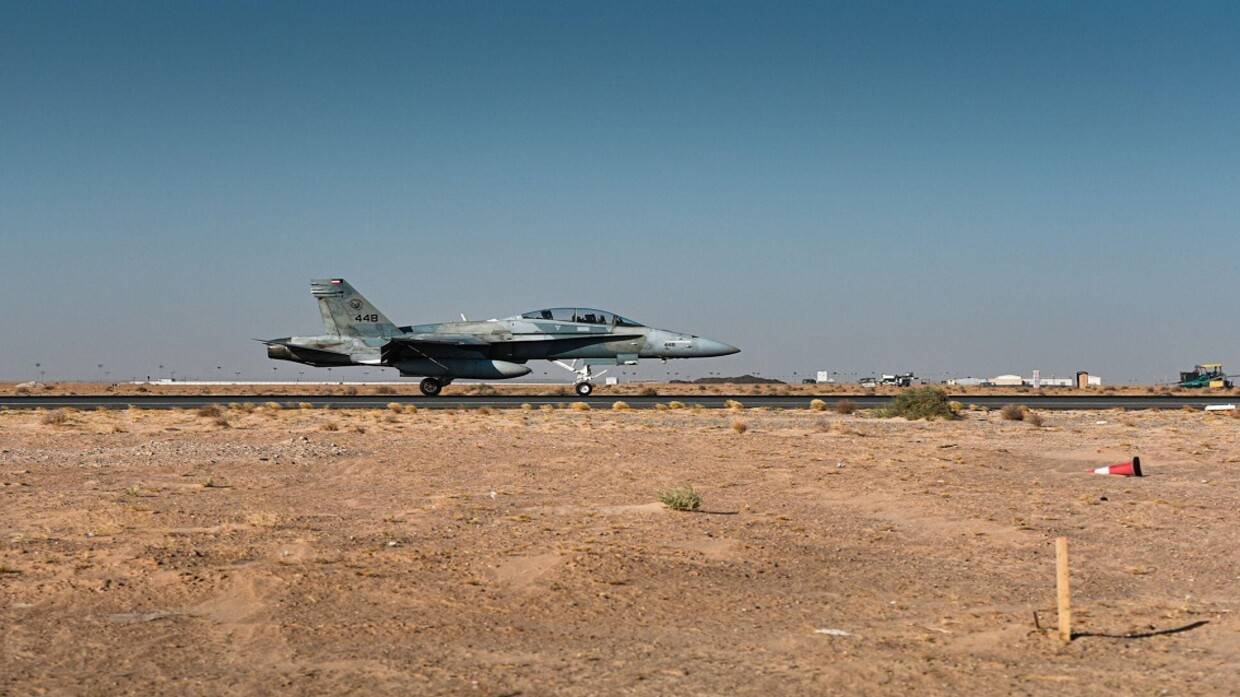 في الكويت.. سقوط طائرة حربية ومقتل قائدها